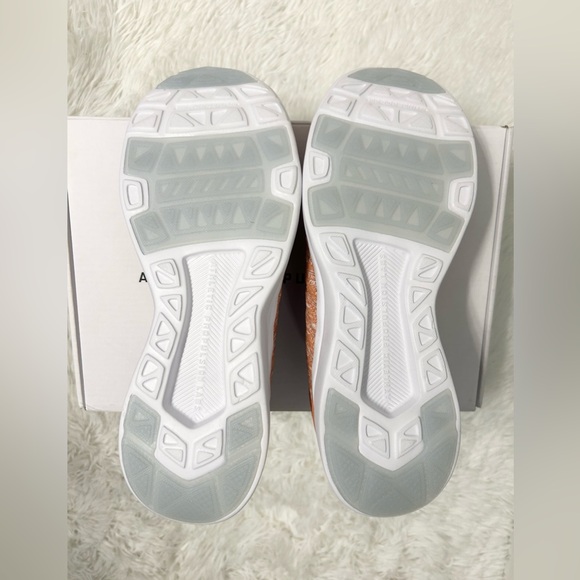 APL TechLoom Wave Women’s Sneakers - Picture 13 of 16